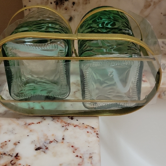 Elegant Green and Clear Soap Dispenser Set with Gold Accents - Picture 4 of 5